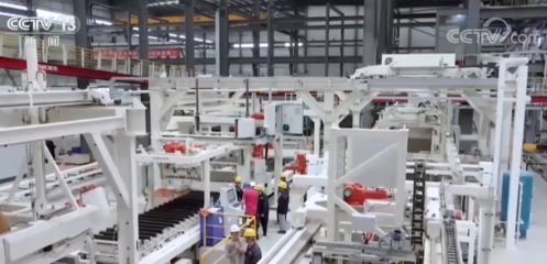 紹興車間趕單發貨搶開局 信息技術服務賦能產業升級